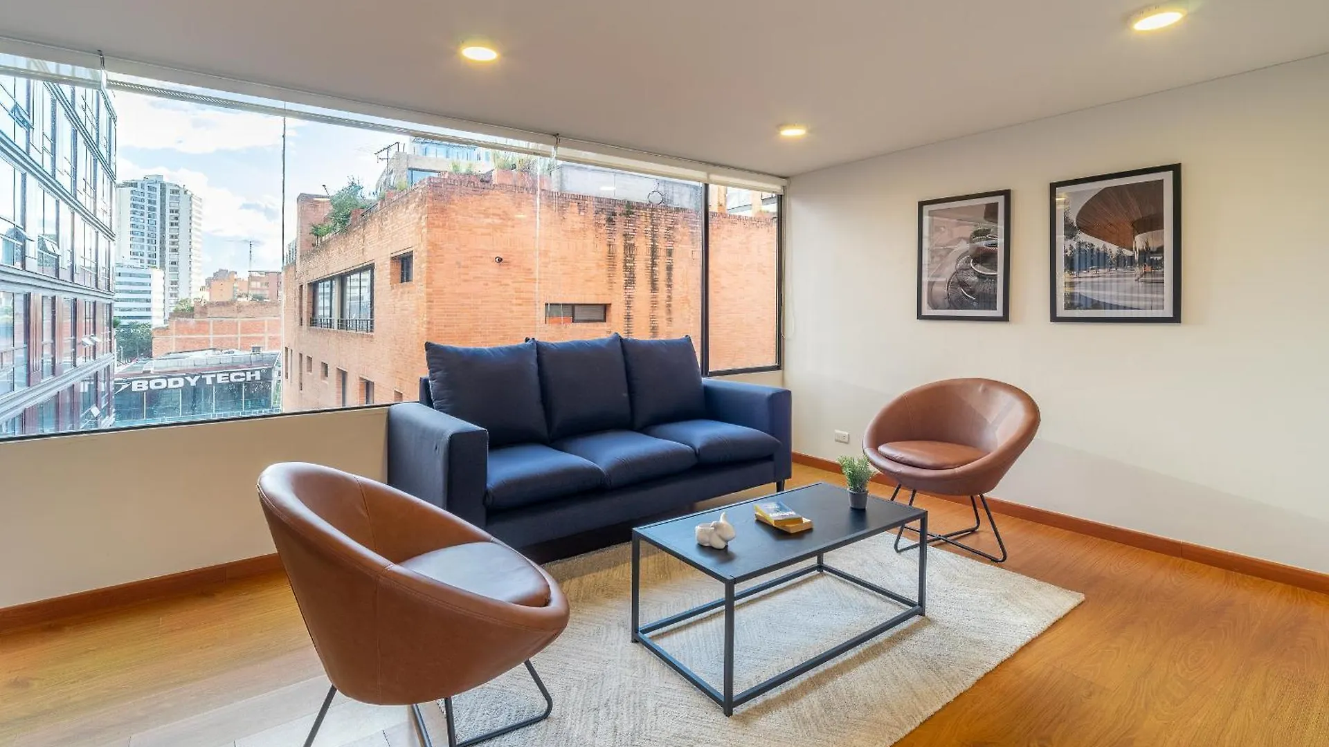Penthouse Chicala Colombian Experience In Parque Virrey Apartment Bogota