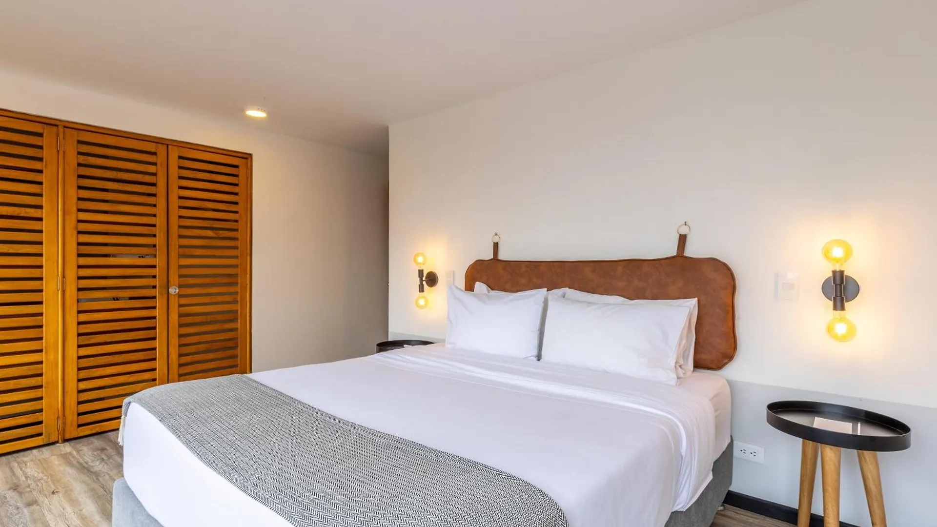 Penthouse Chicala Colombian Experience In Parque Virrey Apartment Bogota