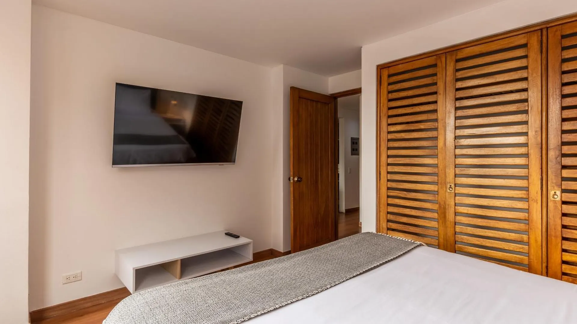 Penthouse Chicala Colombian Experience In Parque Virrey Apartment Bogota 0*,  Colombia